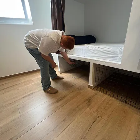 & Arts Vandrerhjem *