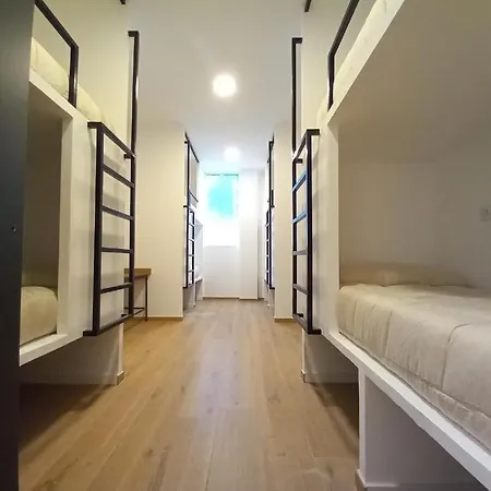 & Arts Hostel Valencia