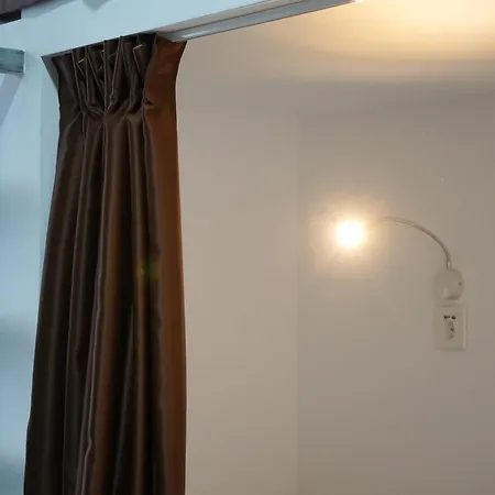 Hostel & Arts