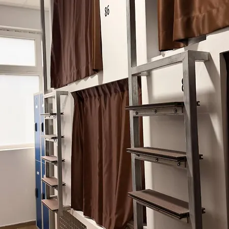 Hostel & Arts *