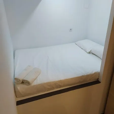 & Arts Hostel Valencia