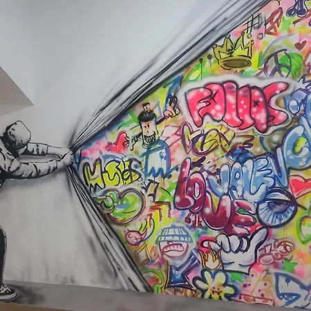 & Arts Valencia