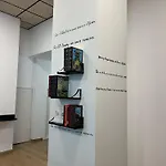 ホステル & Arts