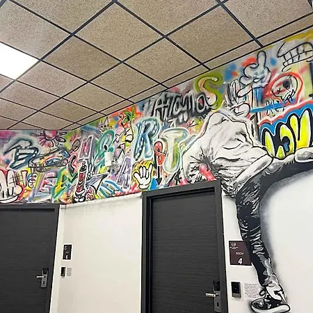 Hostel & Arts *