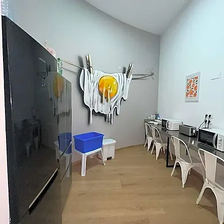 Hostel & Arts