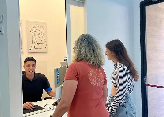 & Arts Валенсия